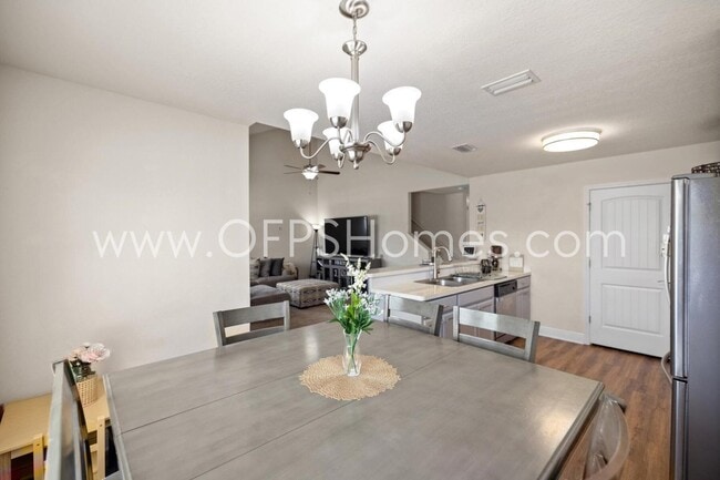 Building Photo - 5176 Carmell Ridge Cir