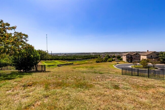 Building Photo - 7313 Lookout Bluff Terrace