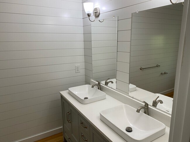 New master bath - 1421 N Cherry St