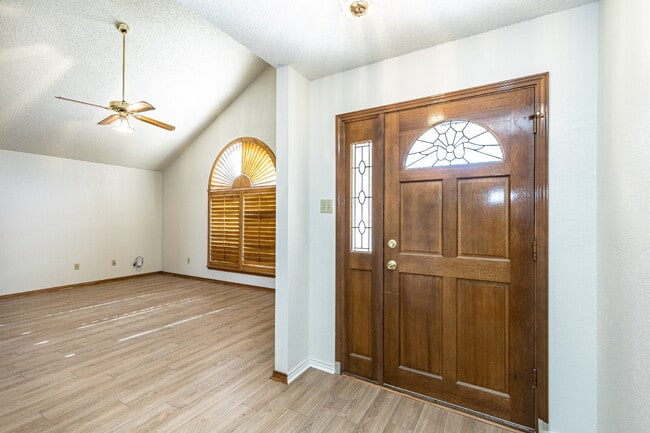 Building Photo - *Two Story Beauty in Preston Smith*