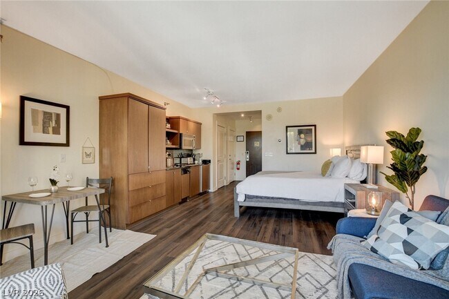 Building Photo - 29 Montelago Blvd