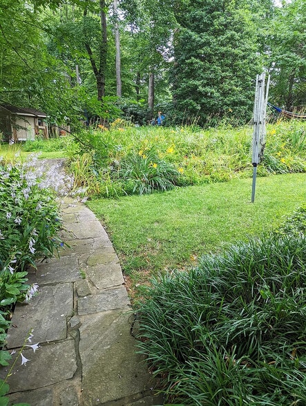 Walkway to backyard - 14121 Bauer Dr
