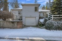 Building Photo - 1503 S SE Blvd