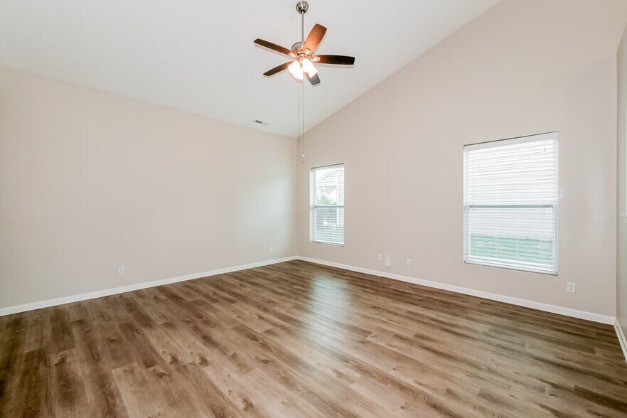 Building Photo - 11631 High Timber Dr