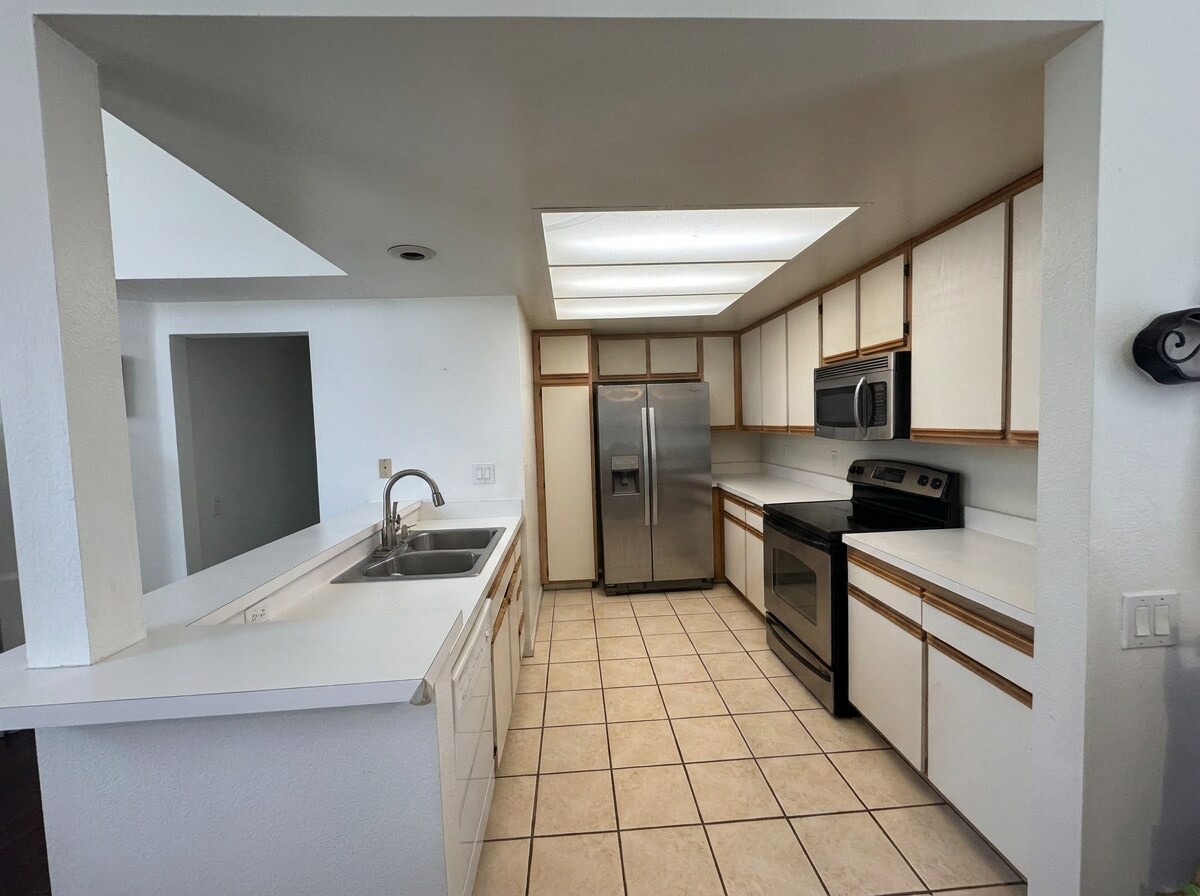 Building Photo - 116 Remington