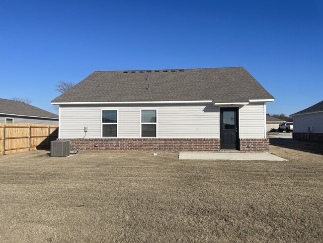 Building Photo - Brand-New 3 Bed, 2 Bath Home for Rent – Ac...