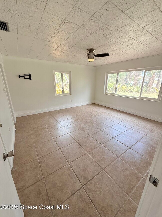 Building Photo - 100 Tampa Ave