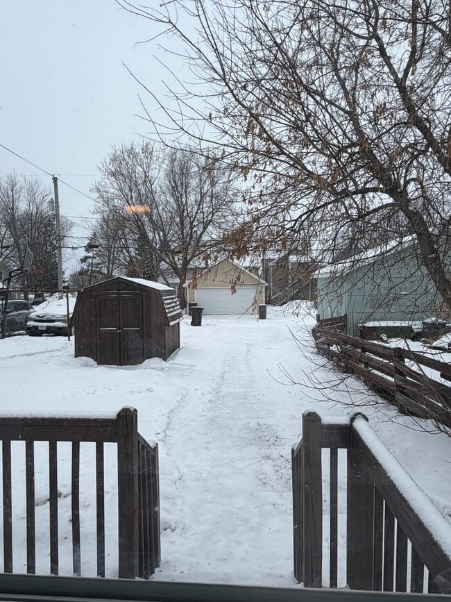 Building Photo - AVAILABLE NOW - 4 bed/1.5 bath Home In Superior