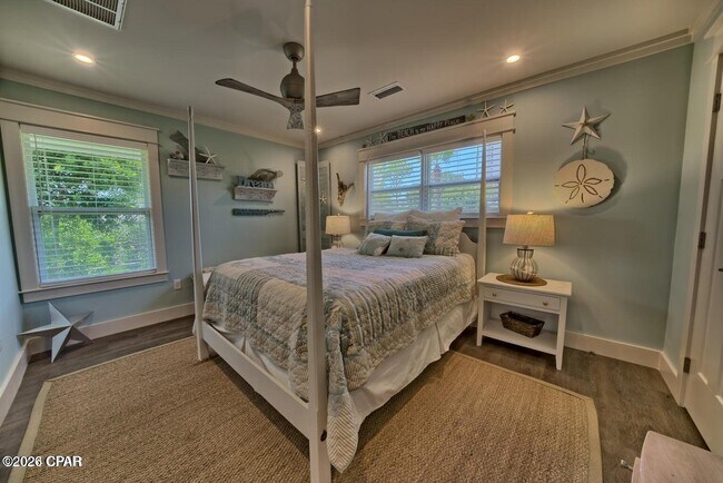 Building Photo - 263 Lullwater Dr