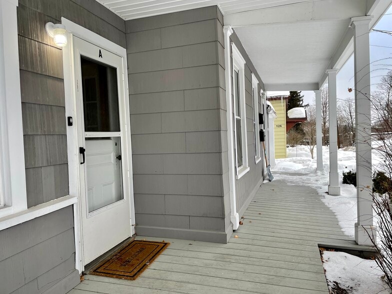 Building Photo - 128 Washington St