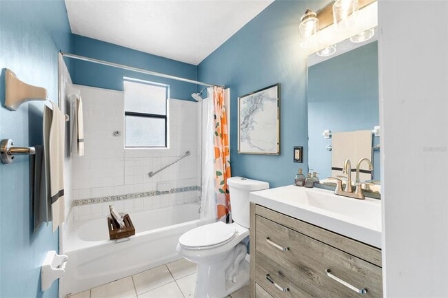 Building Photo - 2705 NW 47 Pl