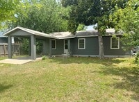 Building Photo - 406 Swanee Dr