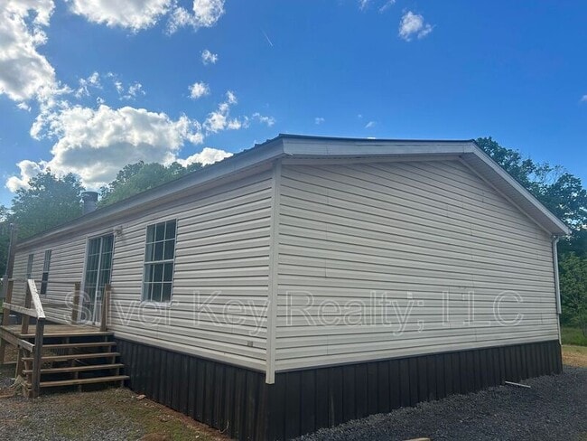 Building Photo - 240 Co Rd 275