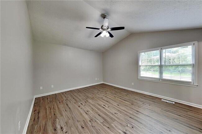 Building Photo - 39 Fawn Trail