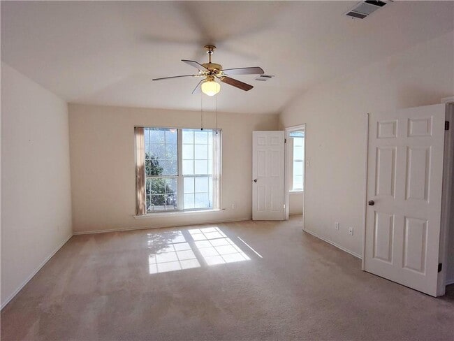 Building Photo - 1101 Wood Creek Dr