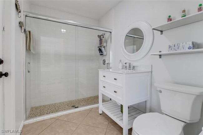 Building Photo - 1145 Jardin Dr