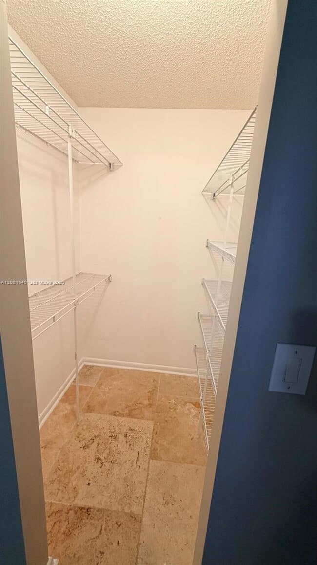 Building Photo - 11540 NW 27th Ct