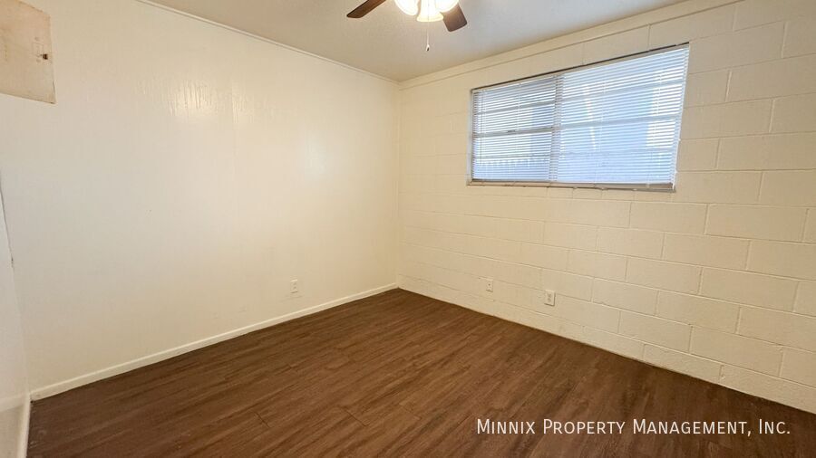 Building Photo - 2212 2nd St