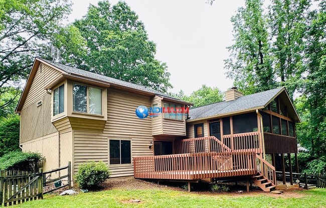 Building Photo - Nice spacious 4-bedroom house in Duluth