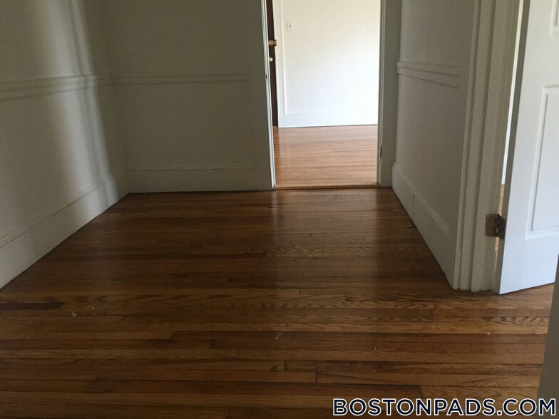 Building Photo - 155 Summer St