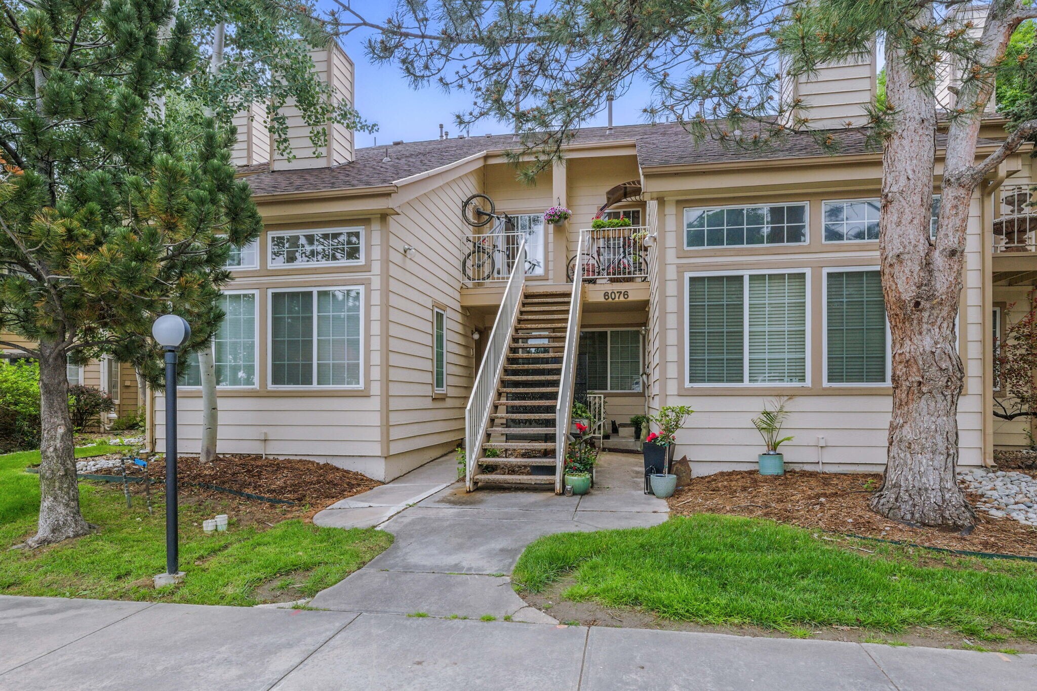Building Photo - 6076 Gunbarrel Ave