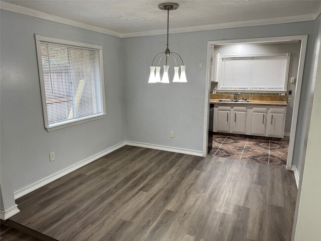 Building Photo - 23115 Ludgate Dr