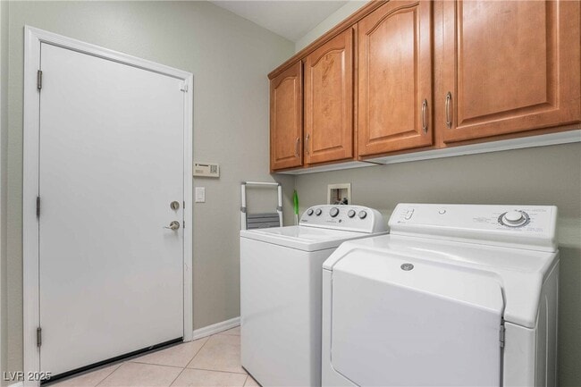 Building Photo - 1 Emerald Dunes Cir