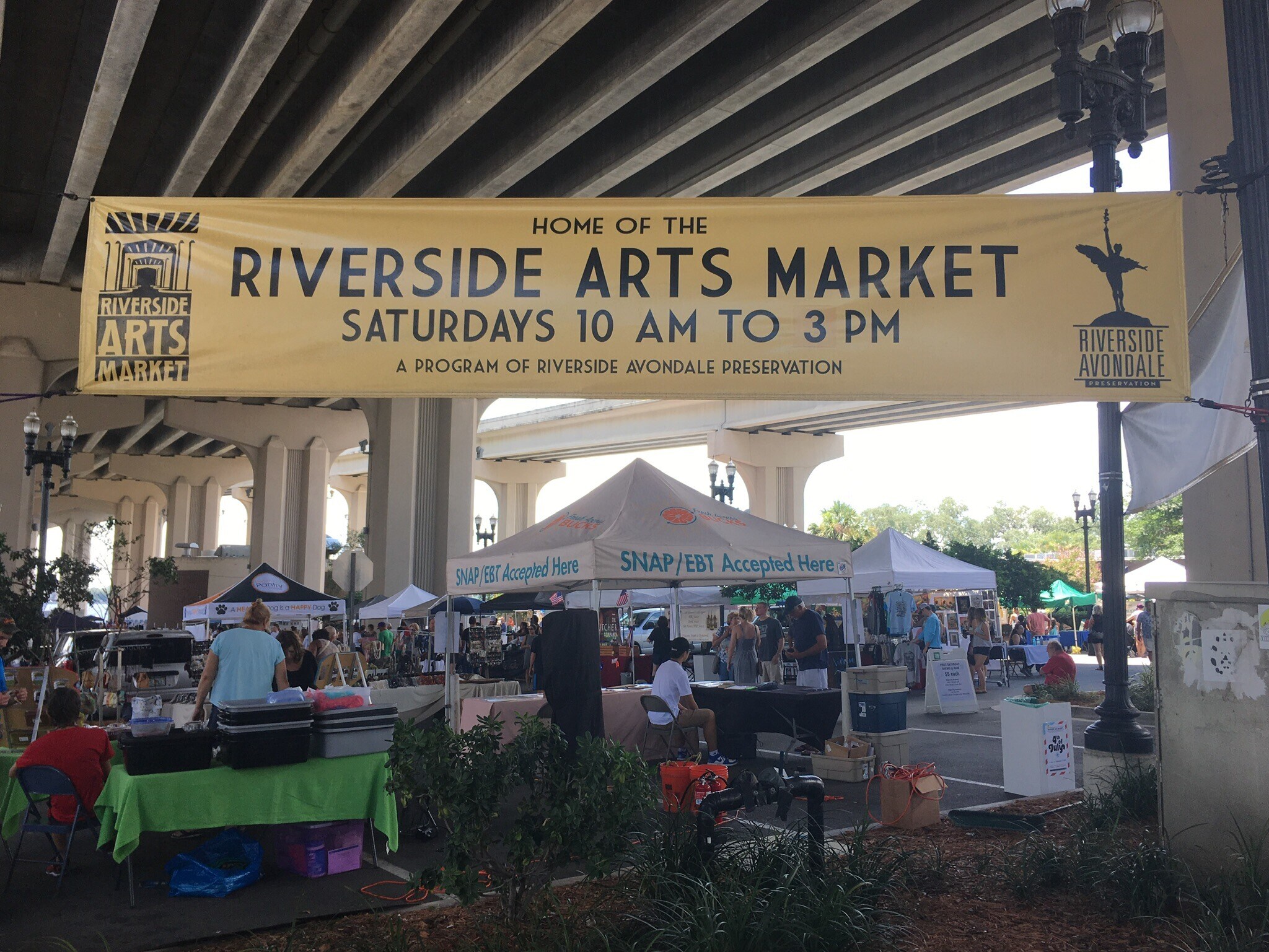 Riverside Arts Market on Saturdays - 2327 Ernest St