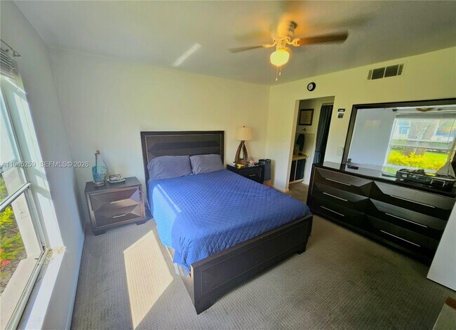 Building Photo - 1448 Churchill Cir