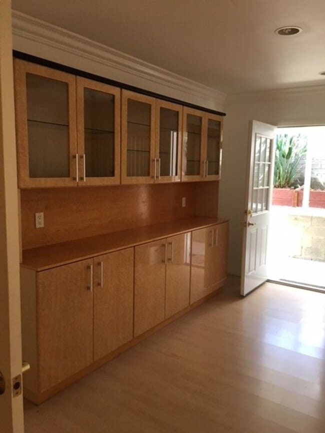 Building Photo - Very nice 3 bedroom, 2 bath Monterey Park ...