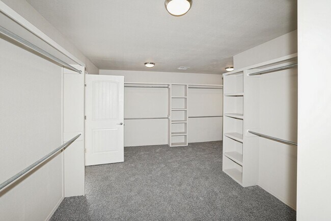 Building Photo - 15101 Helium Rd