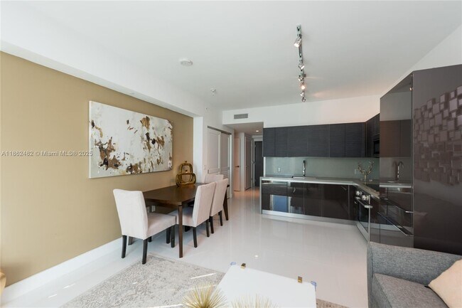 Building Photo - 1080 Brickell Ave