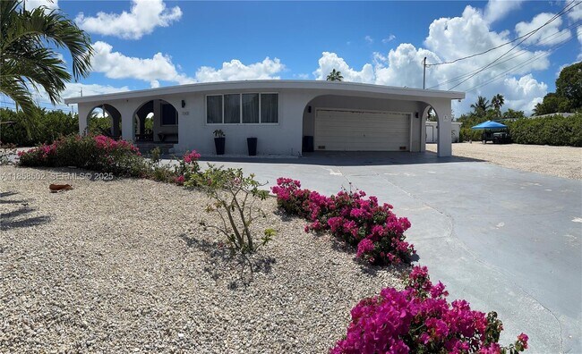 Building Photo - 1301 Grouper Dr