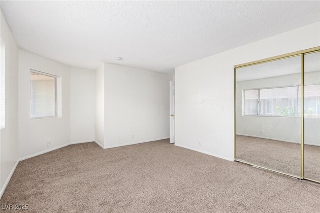 Building Photo - 100 S Crestline Dr