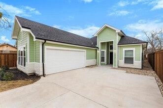 Building Photo - 1812 Muncie Ave