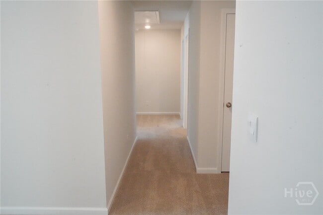 Building Photo - 500 Coconut Dr