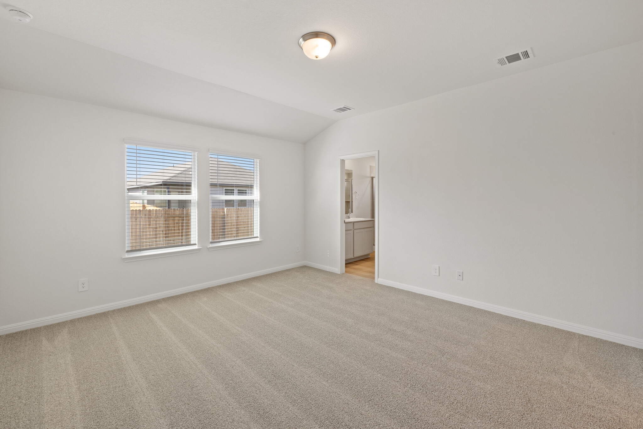 Building Photo - 5000 Stockton Ln