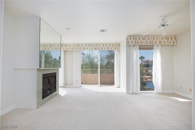 Building Photo - 8949 Diamond Falls Dr