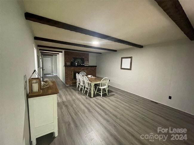 Building Photo - 3006 Fieldstone Ln