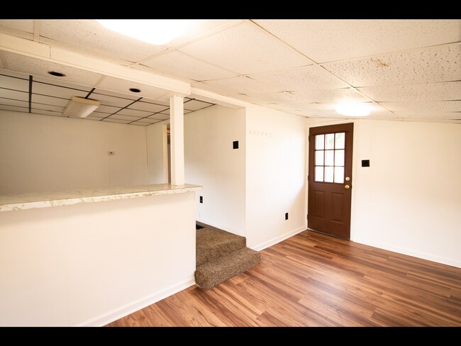 Building Photo - 35 Barham Loop