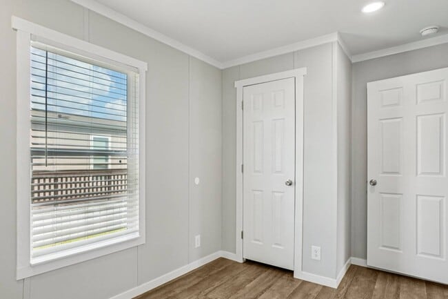 Building Photo - 1609 American Dr