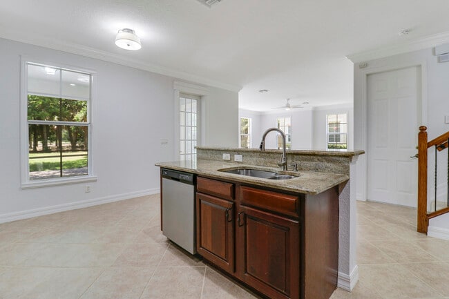 Building Photo - 112 Dunmore Dr