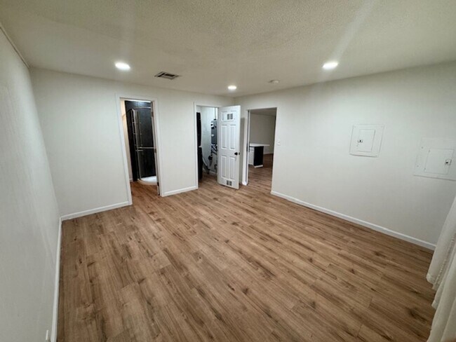 Building Photo - Conveniently Located Home with Attached Studio!