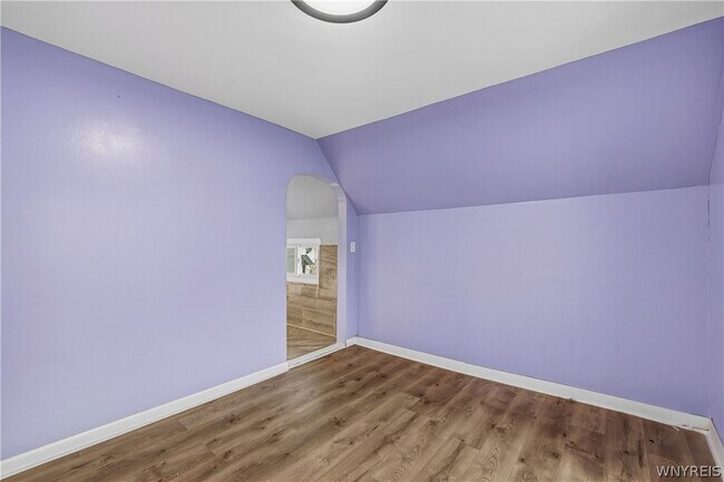 Building Photo - 25 Parkridge Ave