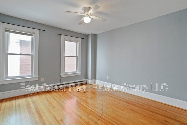 Building Photo - 721 2nd St