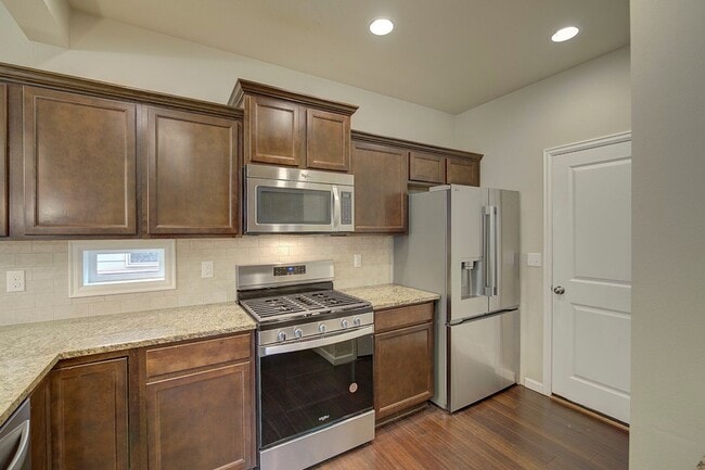 Building Photo - 4Bd/2.5Ba Lynnwood House