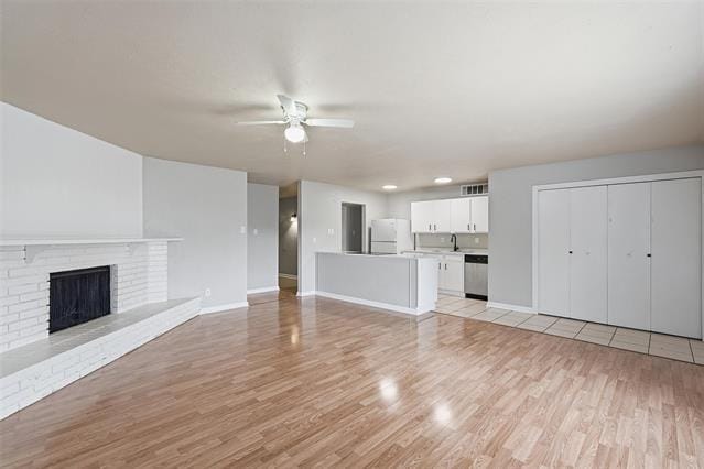 Building Photo - 738 Meadow Mead Dr