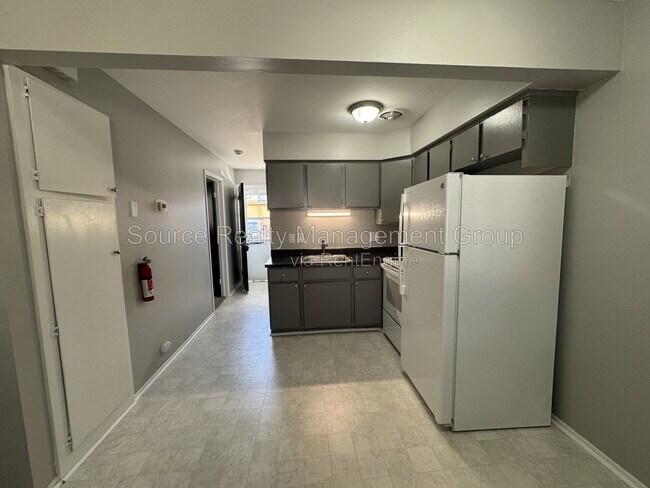 Building Photo - 4059 Longtin Ave