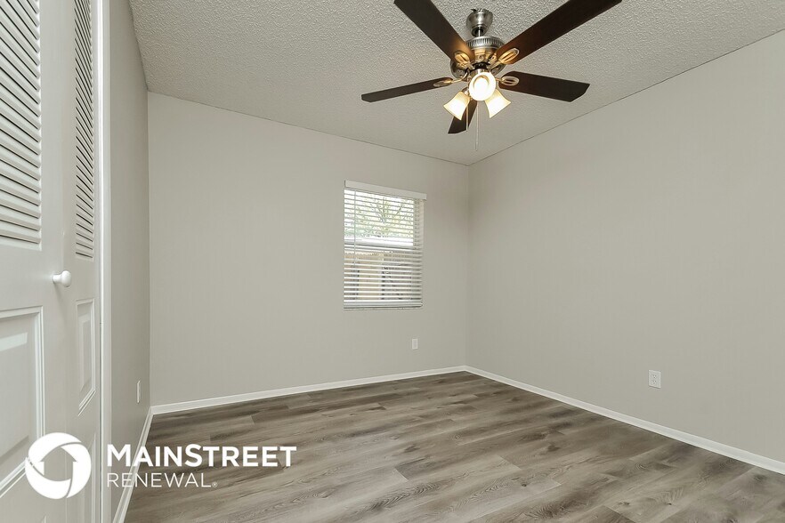 Building Photo - 808 Pebblewood Dr