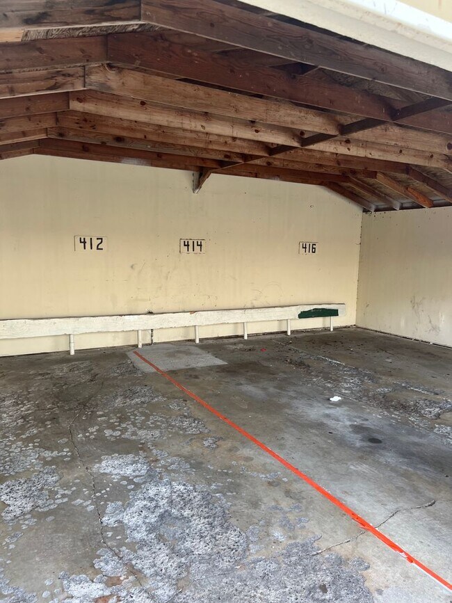 Building Photo - G4 | (M&amp;R) 412-414 &amp; 416 E Street